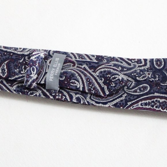 Perry Ellis Premium Men's Tie 100% Silk - Navy, Burgundy, Grey and White Paisley - Picture 3 of 6
